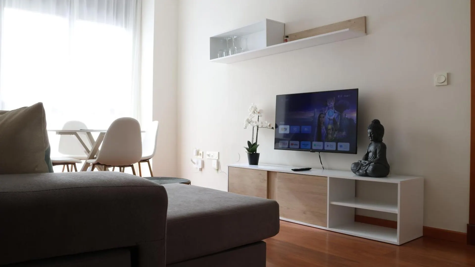 Apartment Apartamento Soleado Centro Historico Cms Rosaleda Malaga Spain